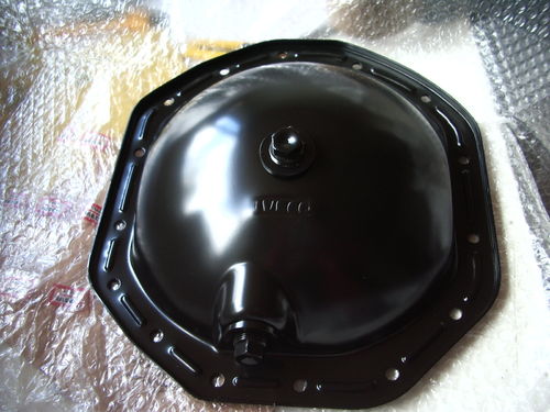 Iveco 75E15 17 Diff Cover Pan and Gasket